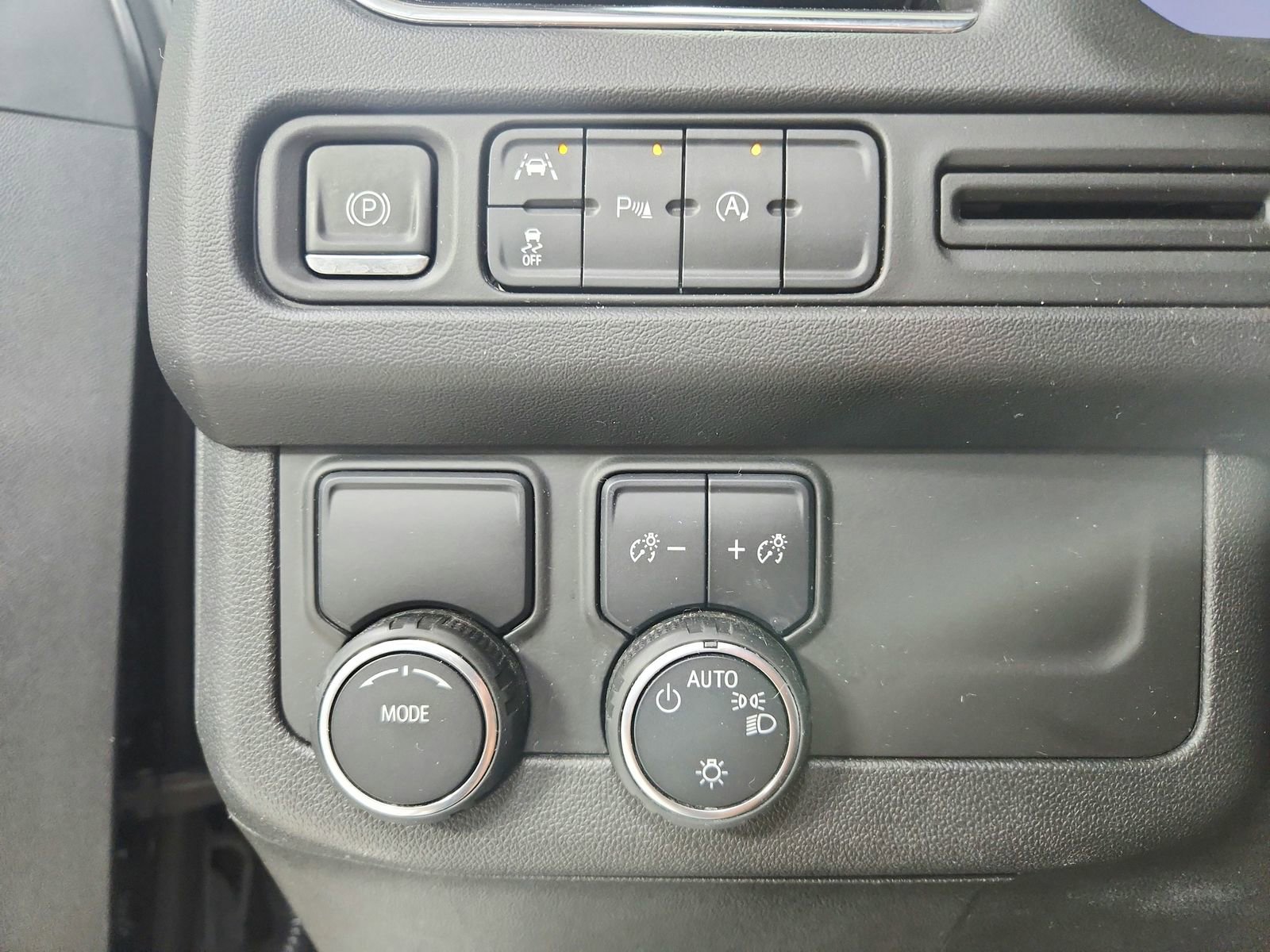 Used 2024 Chevrolet Tahoe Premier image 27