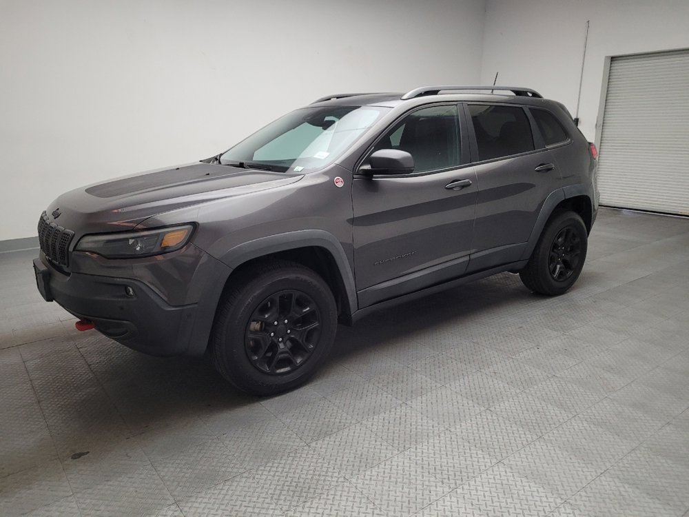 Used 2019 Jeep Cherokee Trailhawk image 2