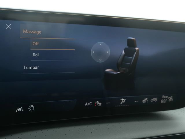 Used 2025 Buick Enclave Avenir AWD/4WD image 25