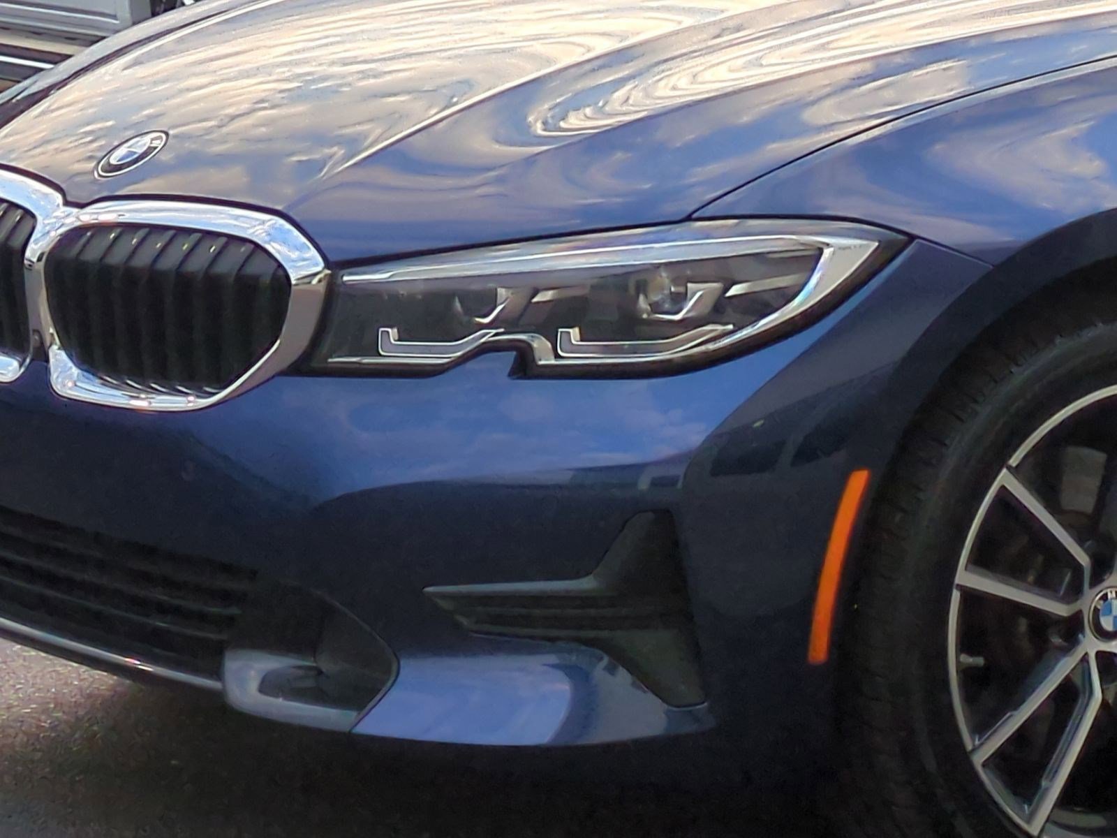 Used 2020 BMW 330i Sedan w/ Premium Package image 6