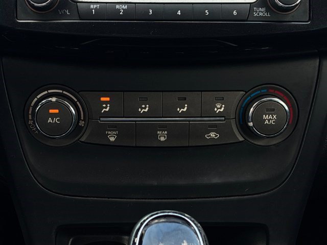 Used 2017 Nissan Sentra SV FWD image 19