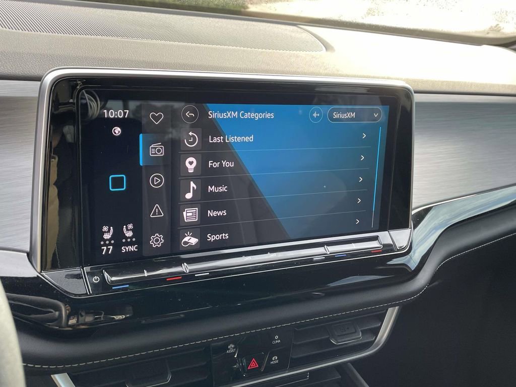 Used 2024 Volkswagen Atlas Cross Sport SE image 24