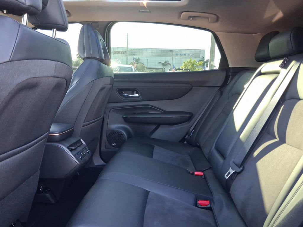 Certified 2024 Nissan Ariya AWD image 7