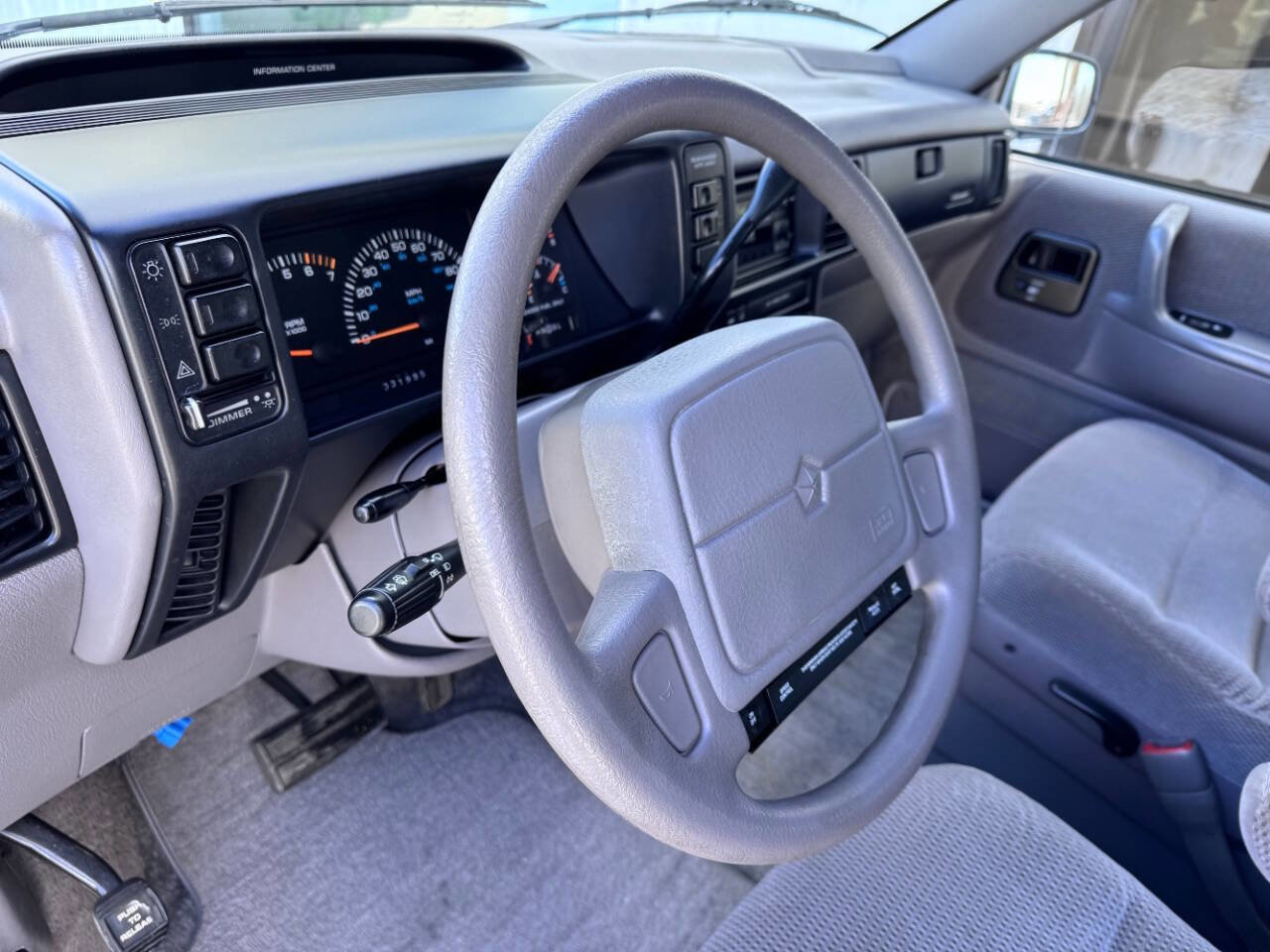 Used 1992 Plymouth Grand Voyager LE image 19