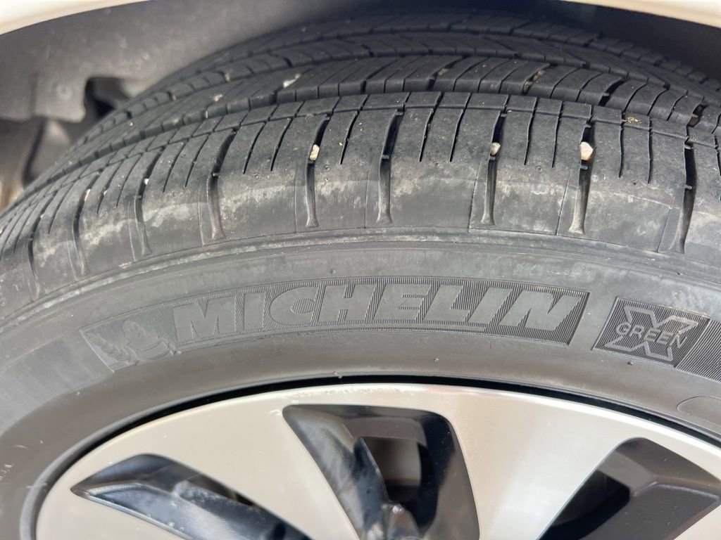 Used 2015 Honda Accord Touring image 10