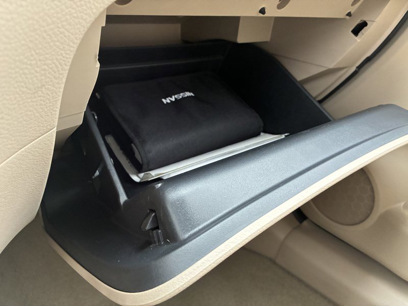 Used 2015 Nissan Rogue S image 14