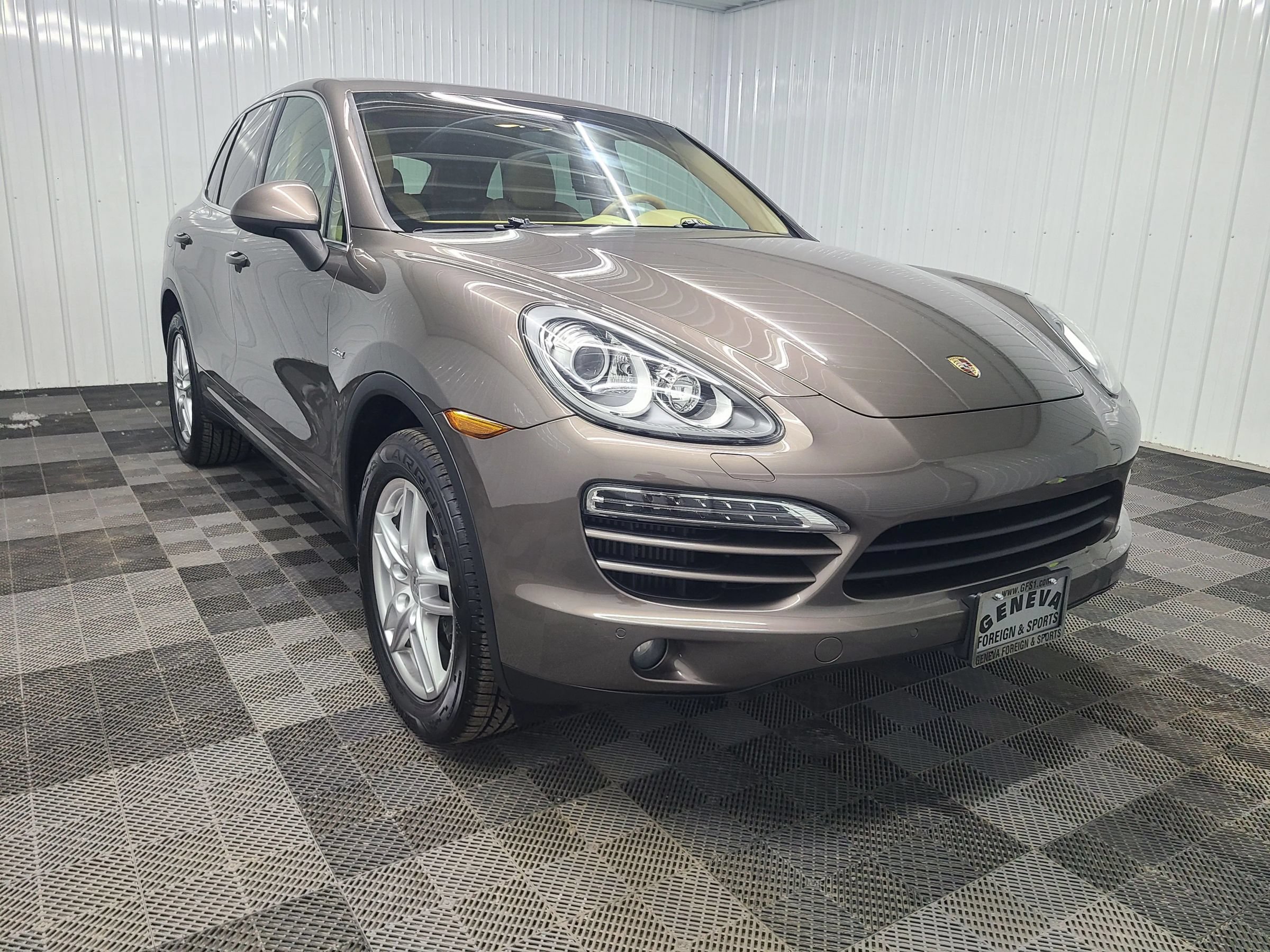Used 2013 Porsche Cayenne Diesel AWD/4WD image 14