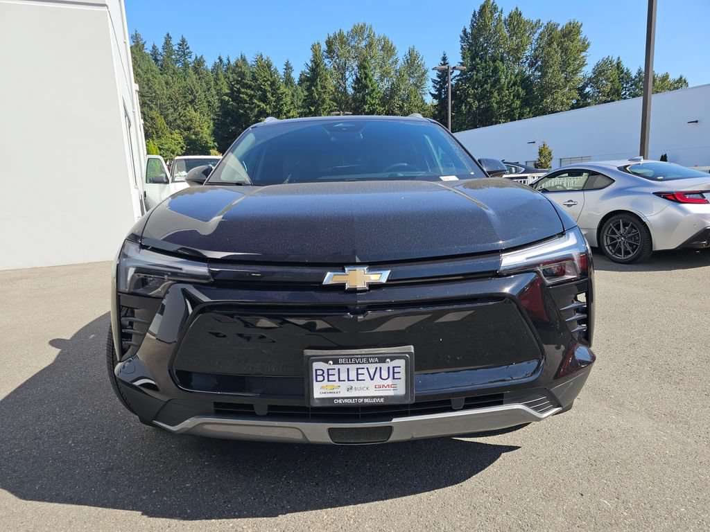 Used 2026 Chevrolet Blazer EV LT AWD/4WD image 2