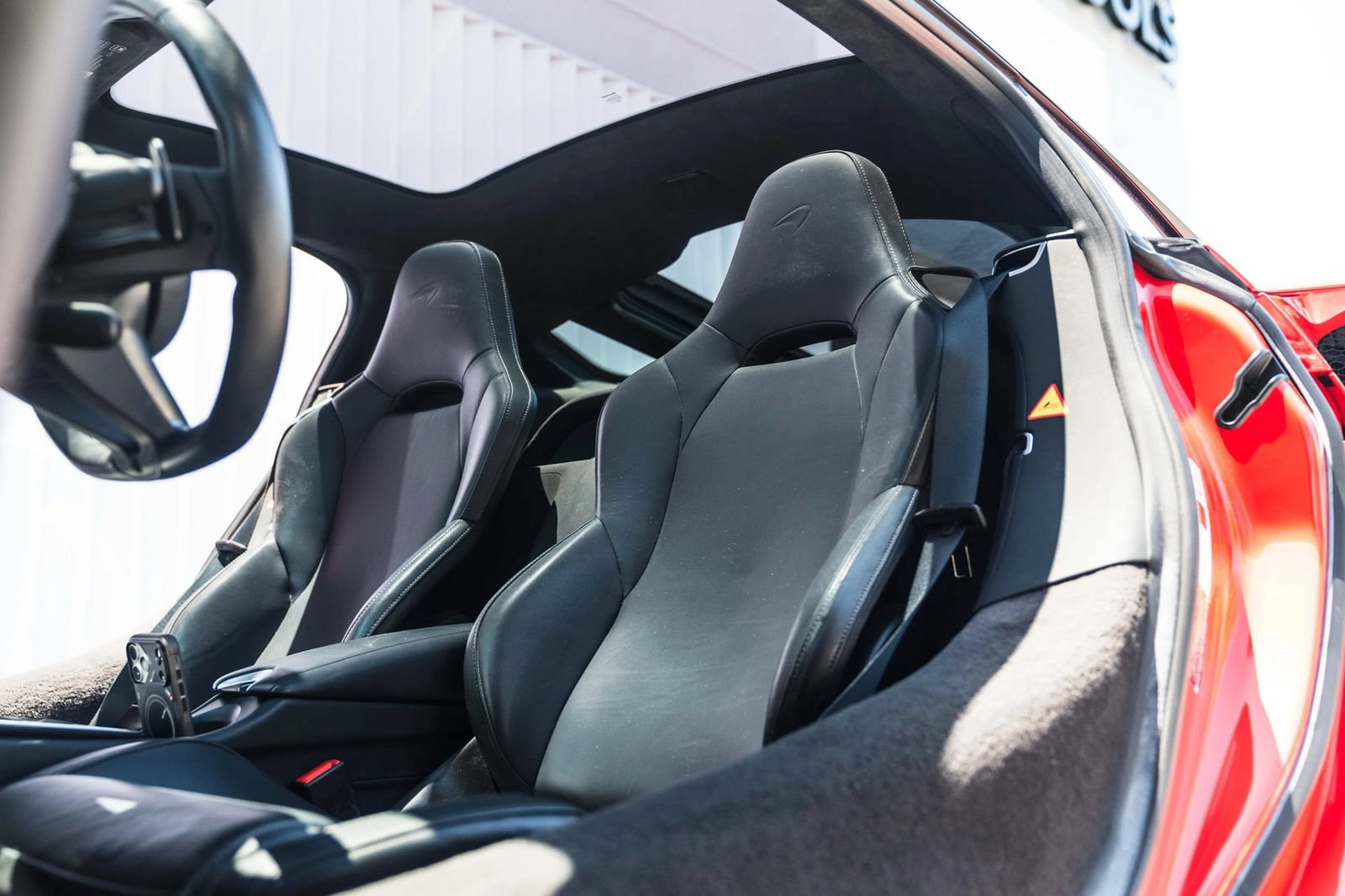 Used 2023 McLaren GT RWD image 16