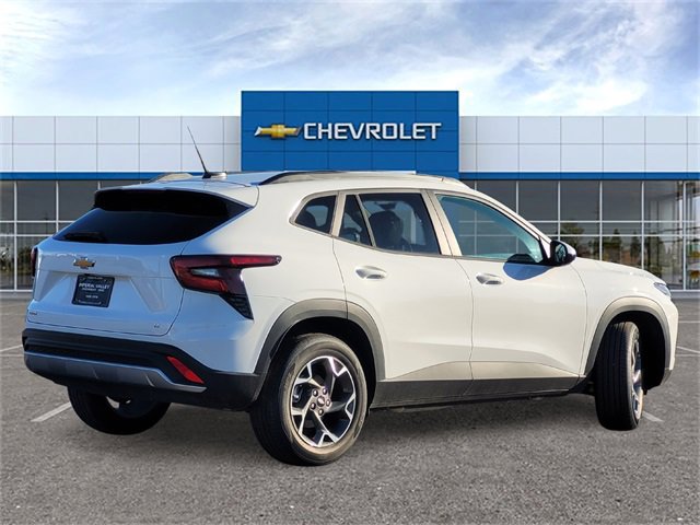 New 2026 Chevrolet Trax LT w/ Driver Confidence Package image 4