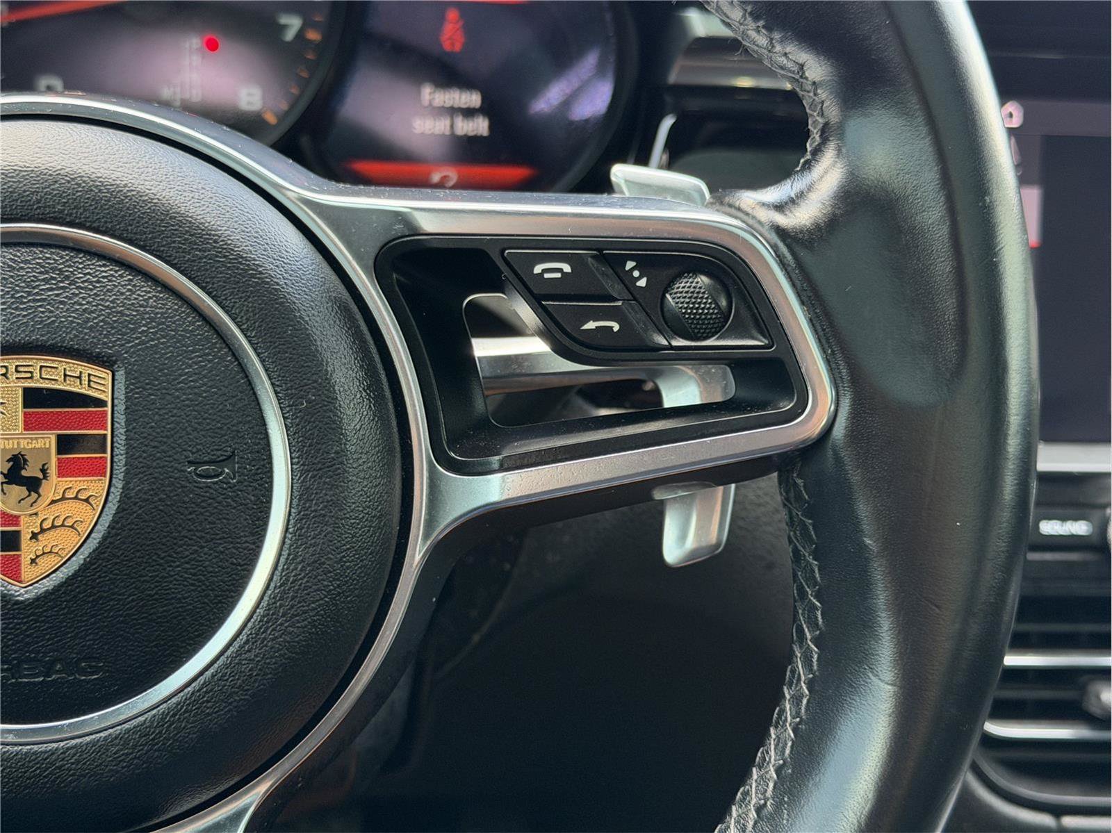 Used 2019 Porsche Macan AWD/4WD image 22