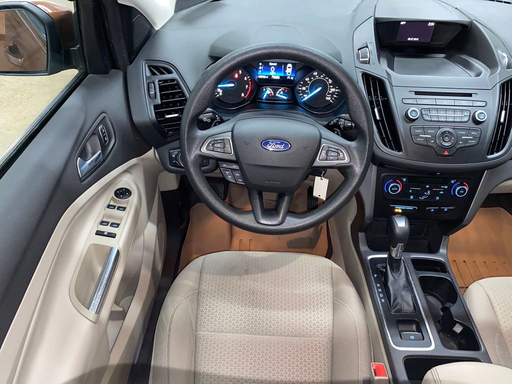 Used 2017 Ford Escape SE AWD/4WD image 25