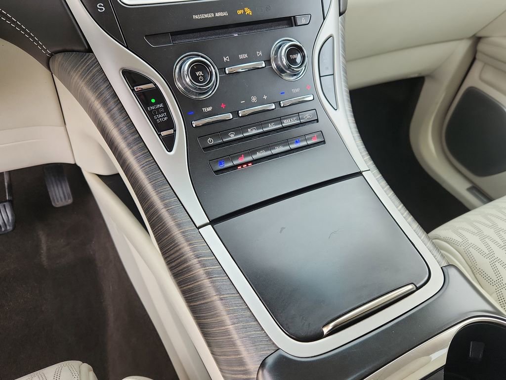 Used 2020 Lincoln Nautilus Black Label w/ Cargo Utility Package image 24