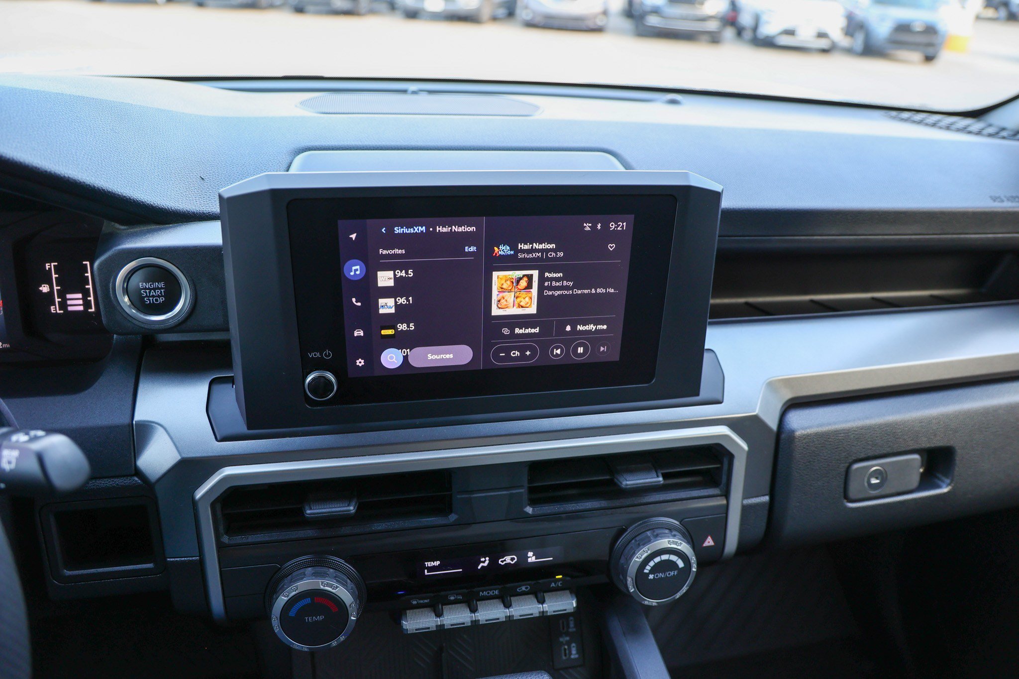 Certified 2025 Toyota 4Runner SR5 AWD/4WD image 21