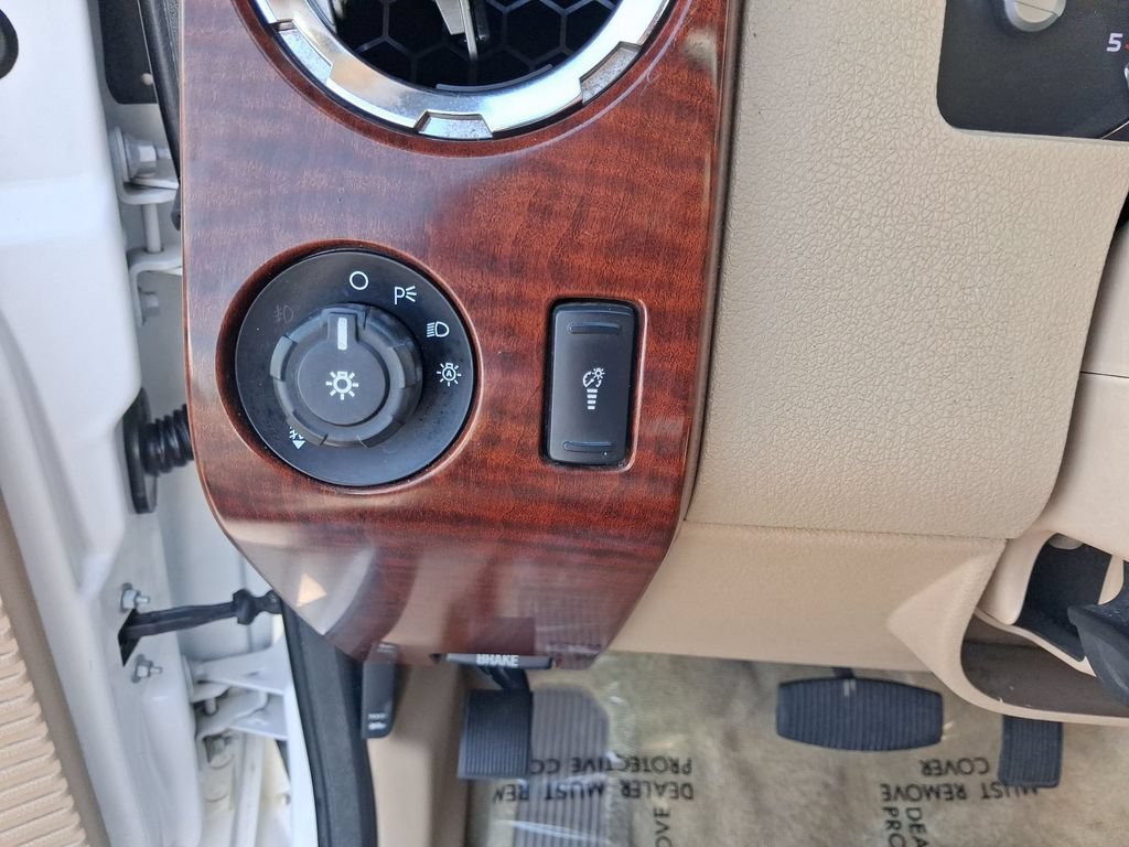 Used 2014 Ford F250 King Ranch w/ FX4 Off-Road Package AWD/4WD image 14