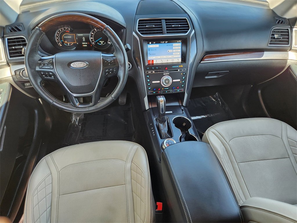 Used 2018 Ford Explorer Platinum image 16