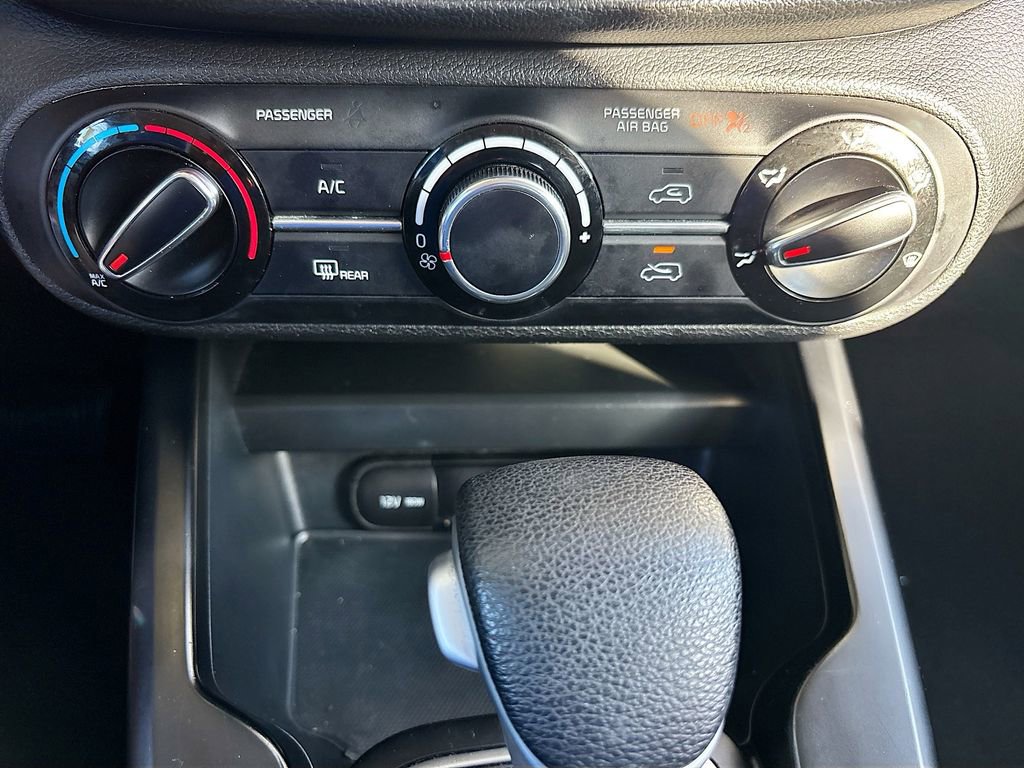 Used 2023 Kia Soul LX image 15