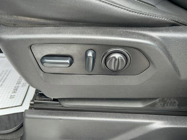 Used 2022 Chevrolet Silverado 2500 LTZ w/ LTZ Premium Package image 11