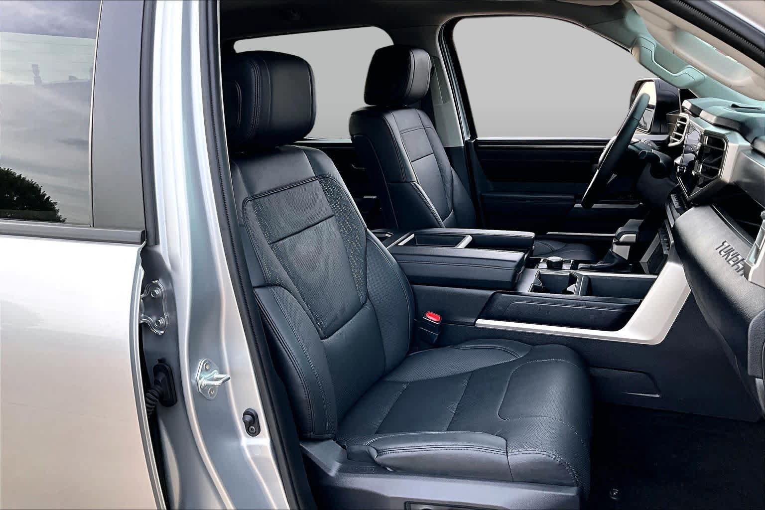Used 2024 Toyota Tundra SR5 w/ SR5 Premium Package AWD/4WD image 9