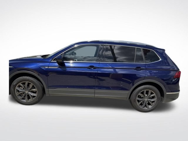 Used 2022 Volkswagen Tiguan SE FWD image 2