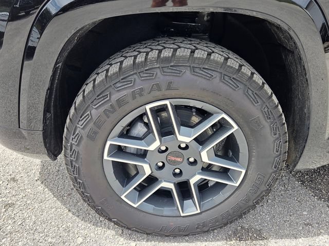 New 2026 GMC Terrain AT4 w/ Convenience Package III AWD/4WD image 4