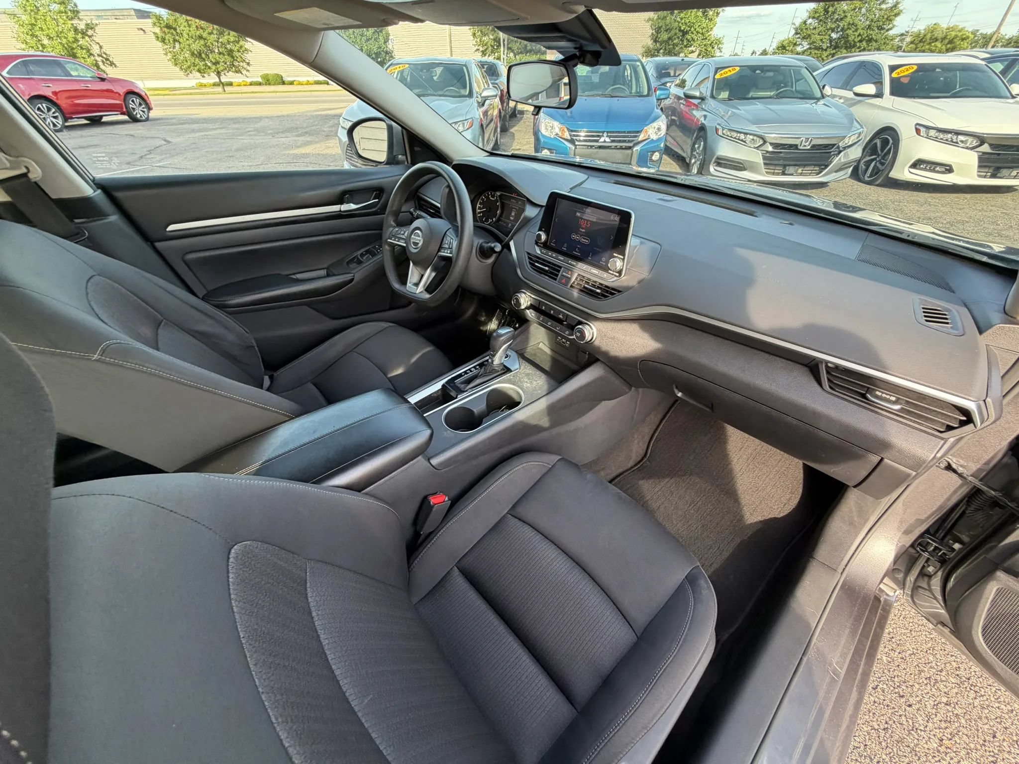 Used 2022 Nissan Altima 2.5 SV FWD image 26