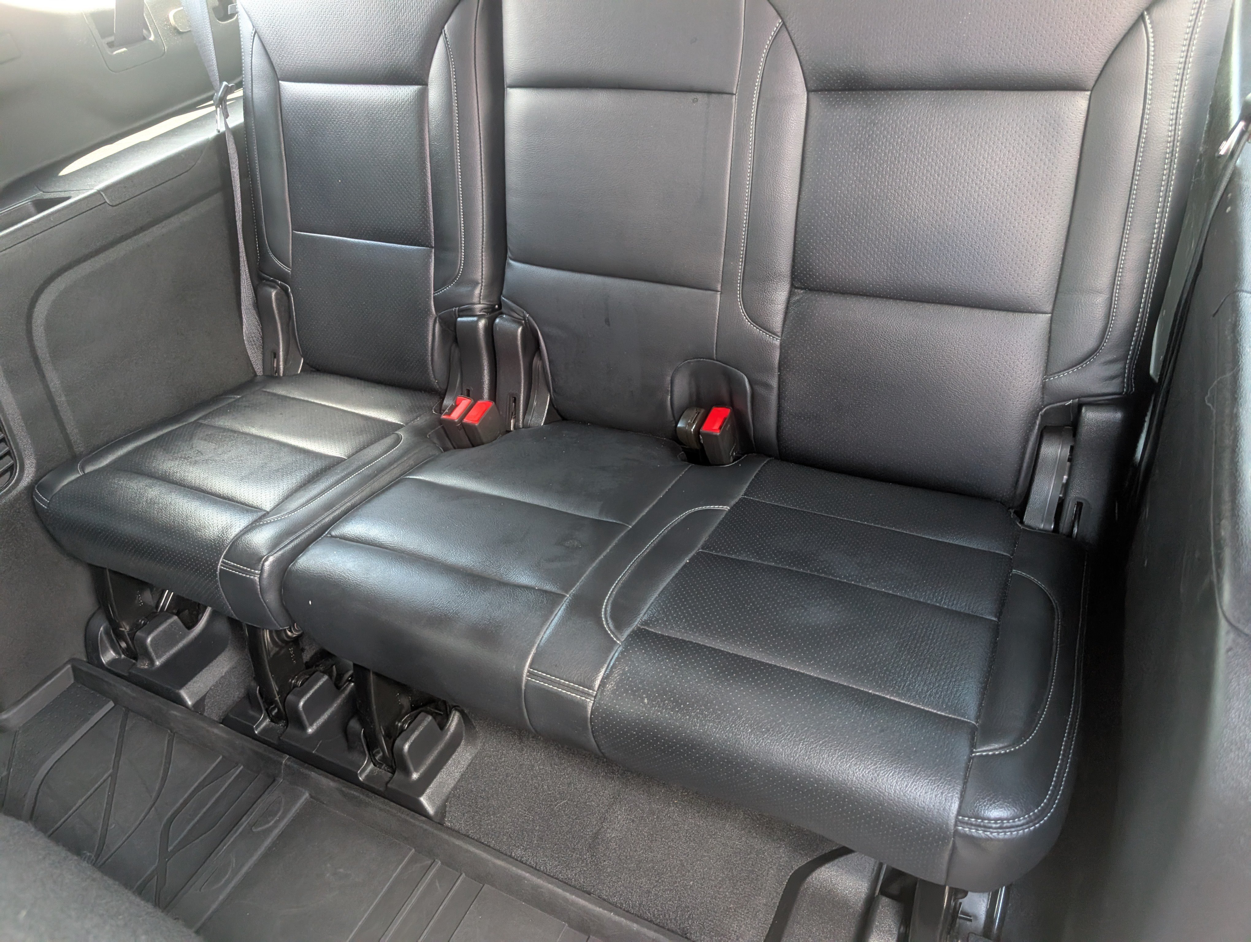 Used 2023 Chevrolet Suburban LS w/ Driver Alert Package RWD image 30