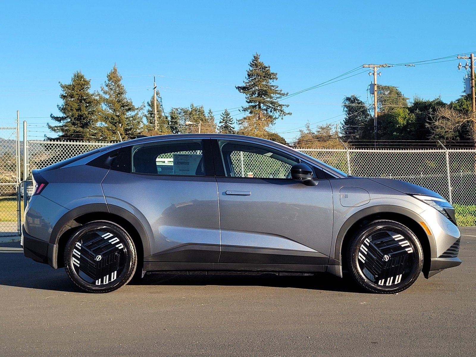 New 2026 Nissan Leaf w/ Floor Mat Package (S+) image 4