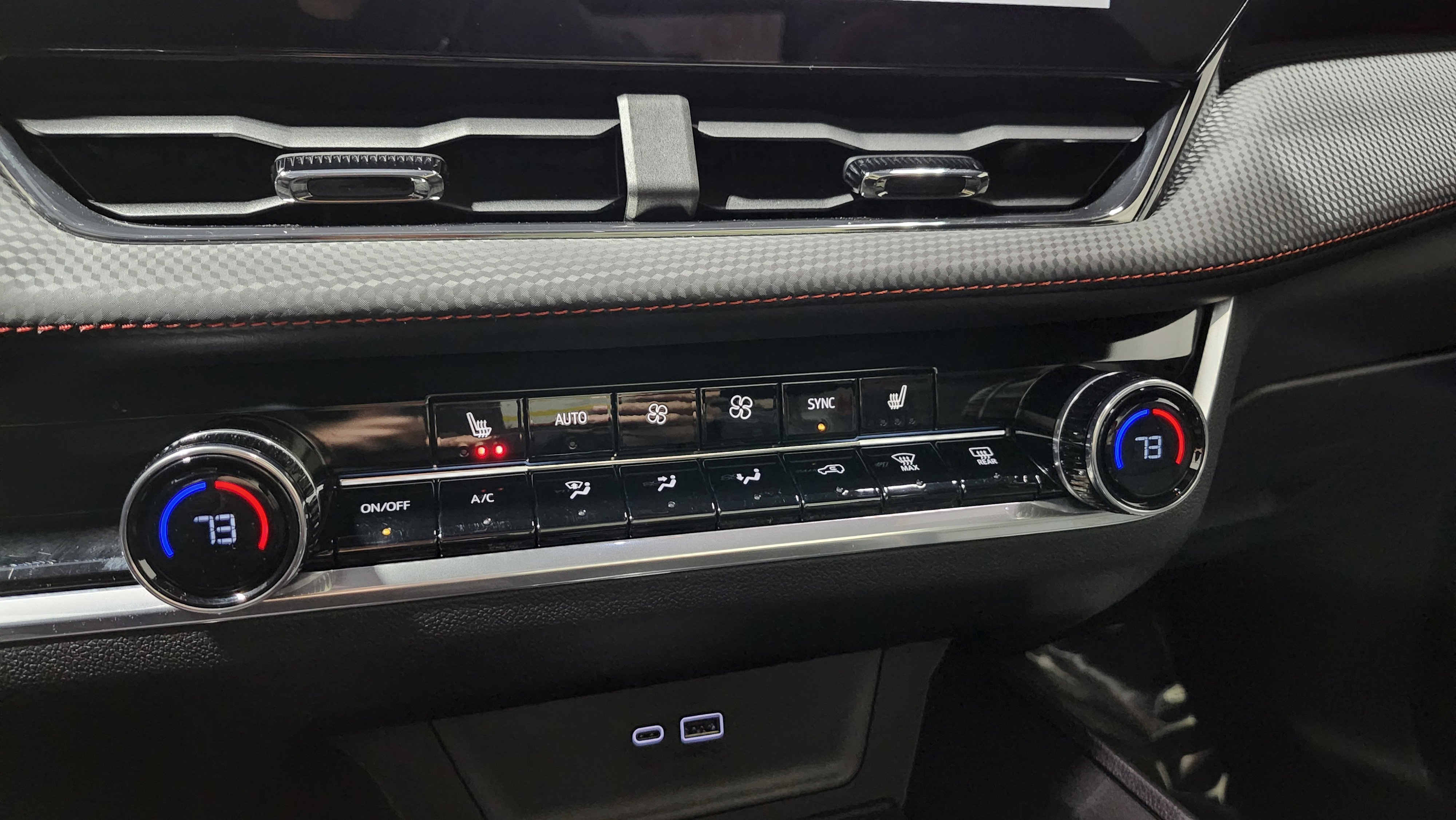 Used 2025 Chevrolet Equinox RS w/ Safety and Technology Package image 34