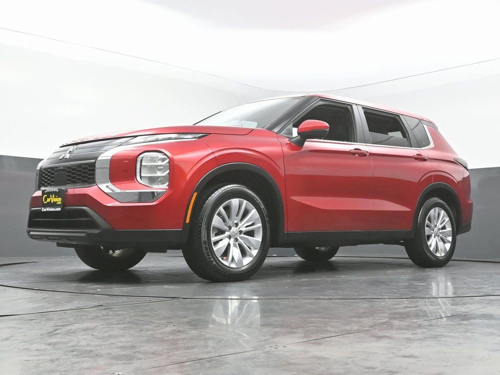 Used 2025 Mitsubishi Outlander ES image 49