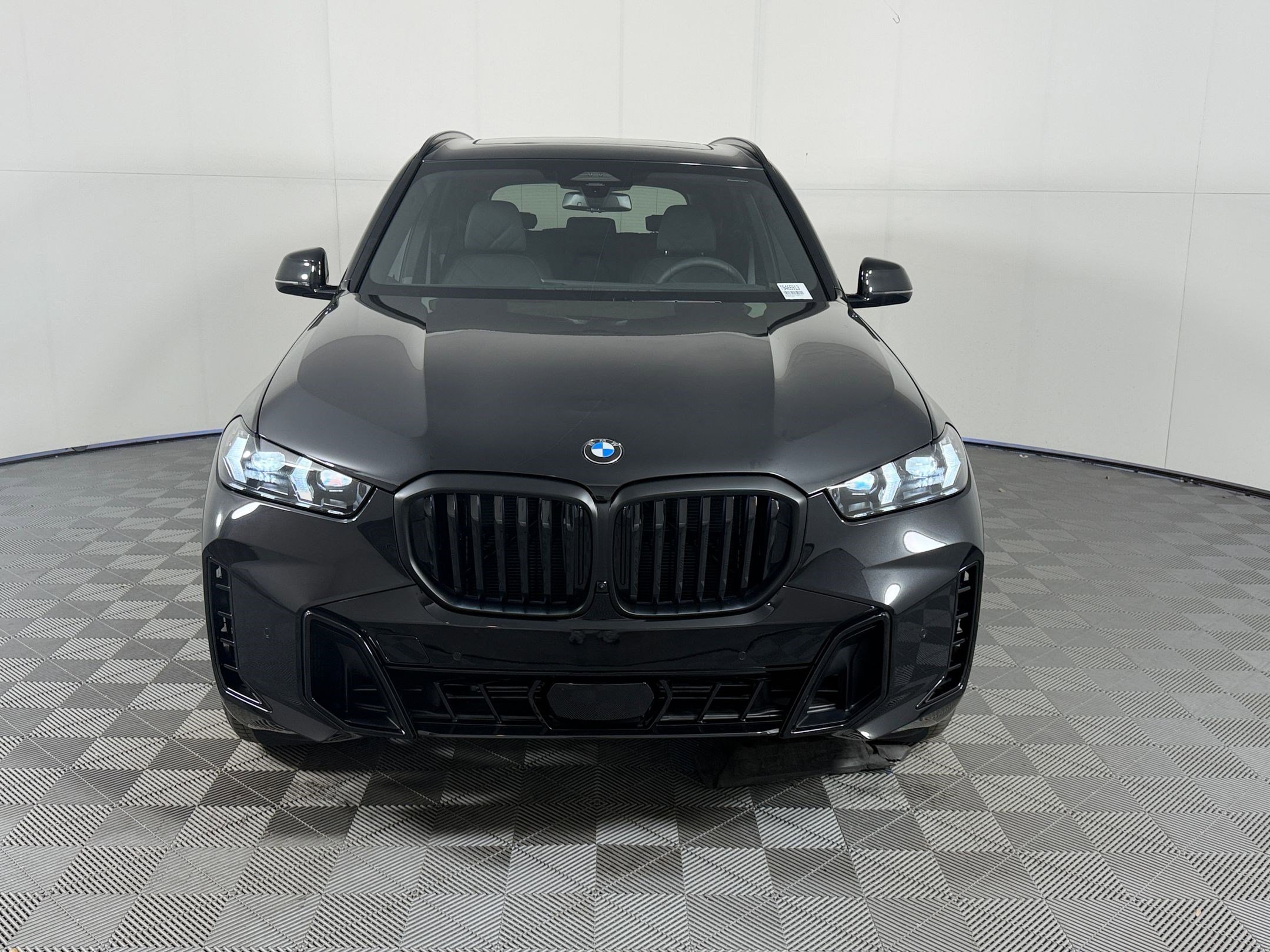 New 2026 BMW X5 xDrive40i w/ M Sport Package AWD/4WD image 6