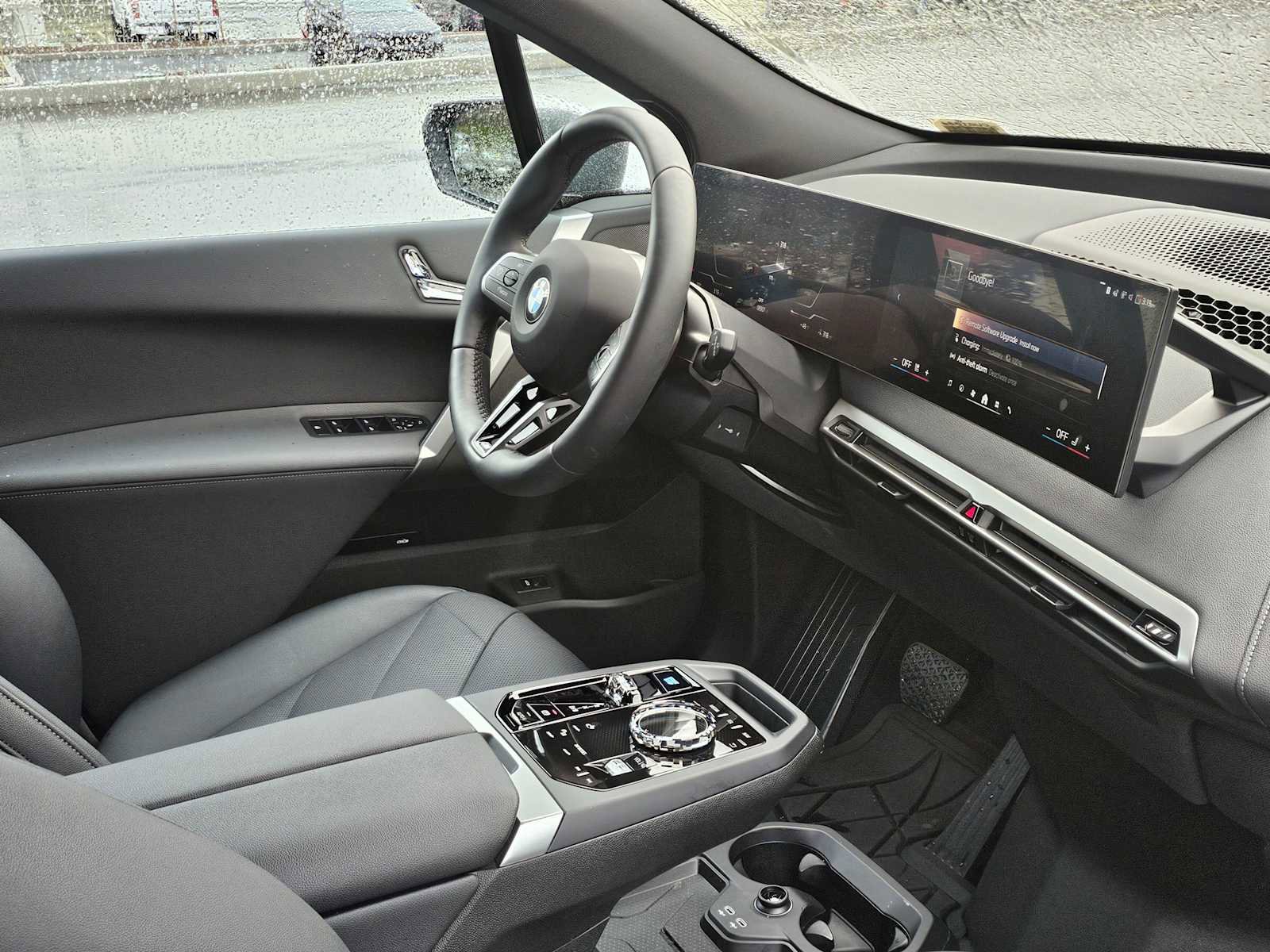 Used 2025 BMW iX xDrive50 w/ Sport Package image 10