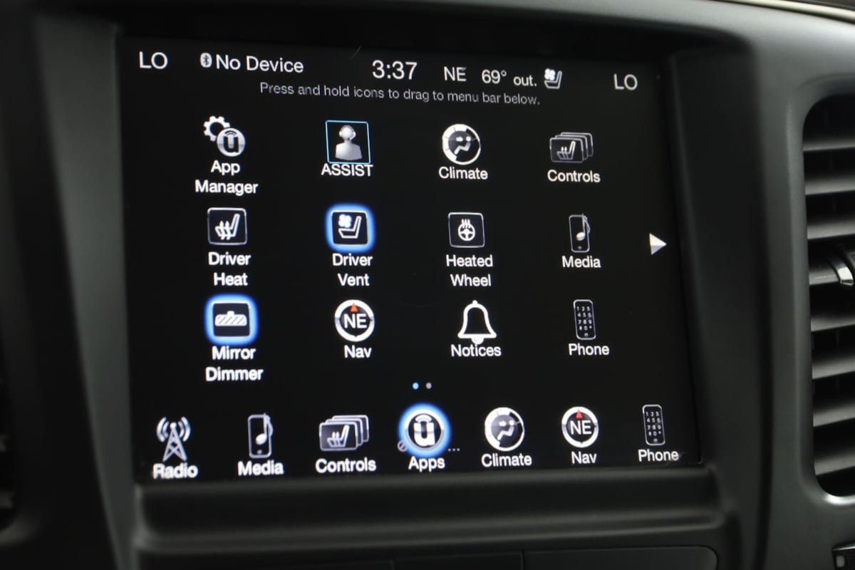 Used 2015 Chrysler 200 C w/ Navigation & Sound Group I AWD/4WD image 29