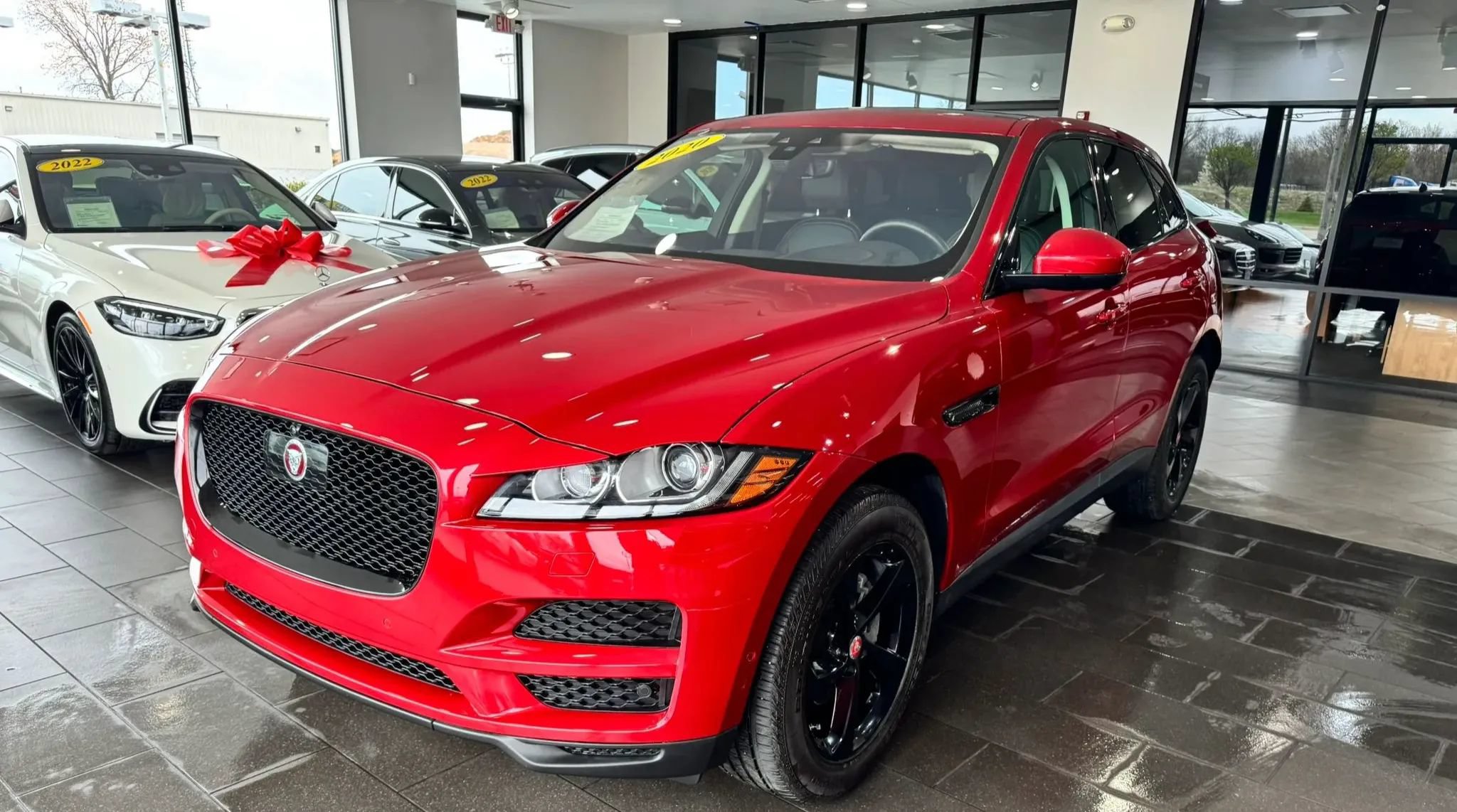Used 2020 Jaguar F-PACE Prestige AWD/4WD image 1