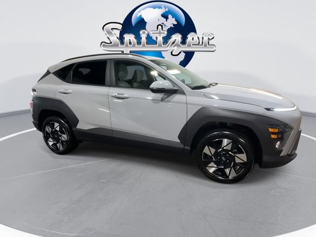 Used 2025 Hyundai Kona SEL image 2