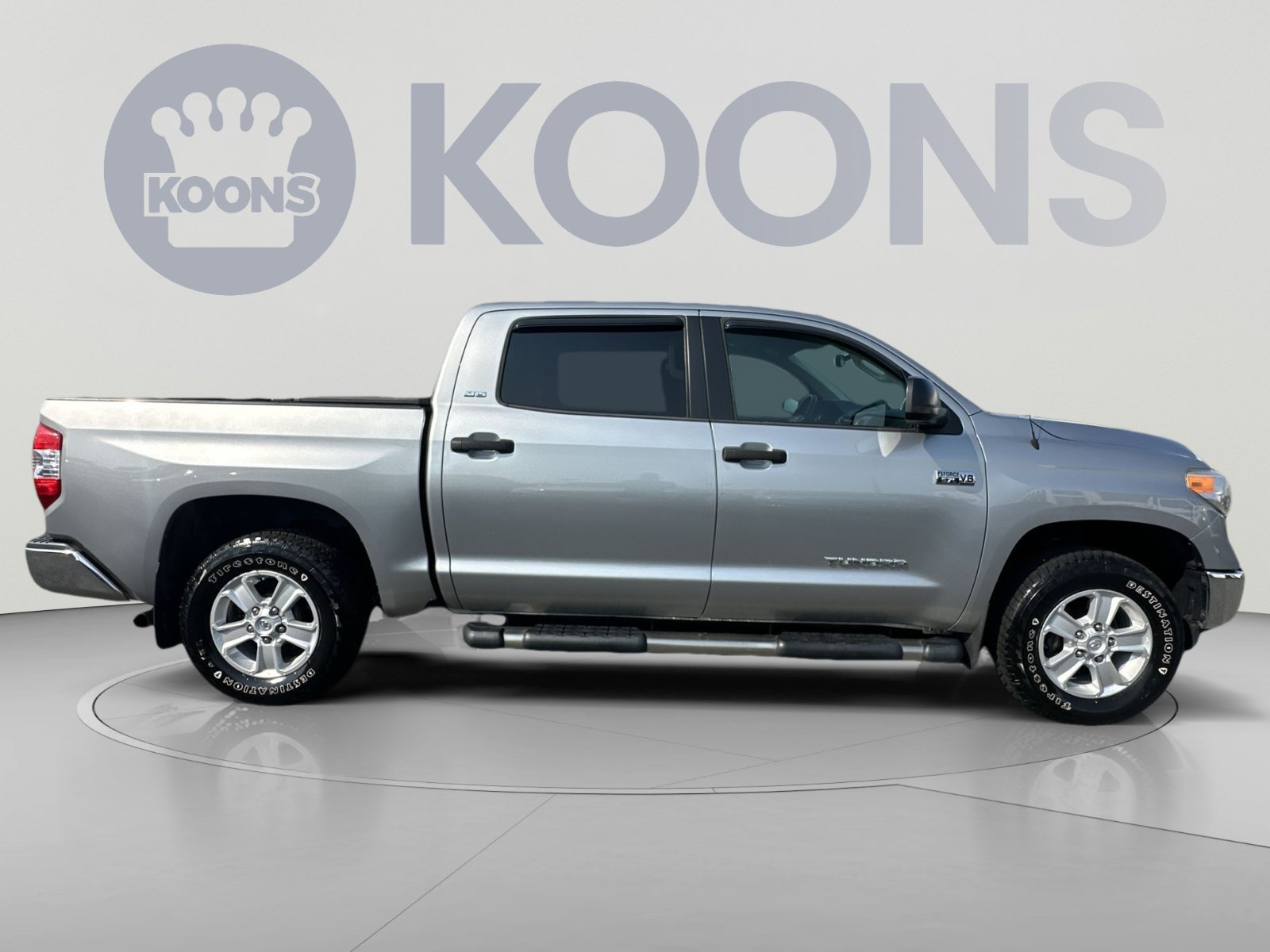 Used 2017 Toyota Tundra SR5 w/ SR5 Upgrade Package AWD/4WD image 17