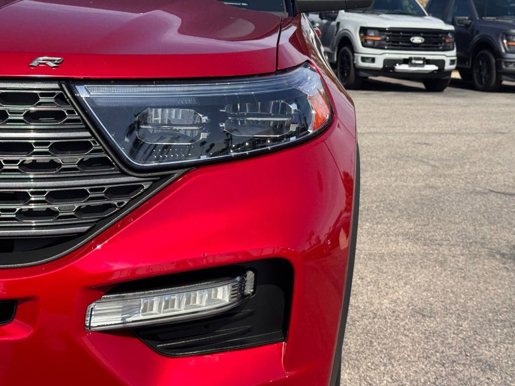 Certified 2023 Ford Explorer XLT w/ Equipment Group 202A image 8