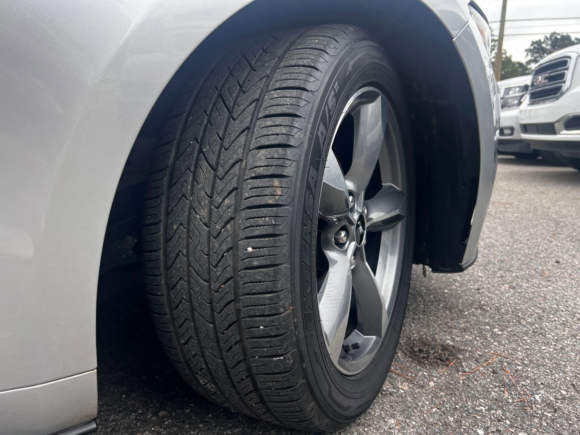 Used 2017 Ford Mustang Premium image 28