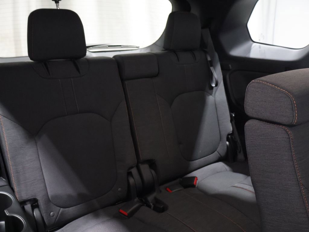 Used 2023 Honda Pilot Sport image 22