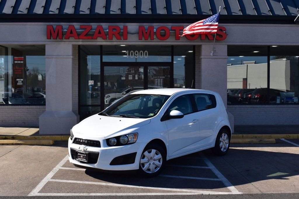 Used 2016 Chevrolet Sonic LS image 2