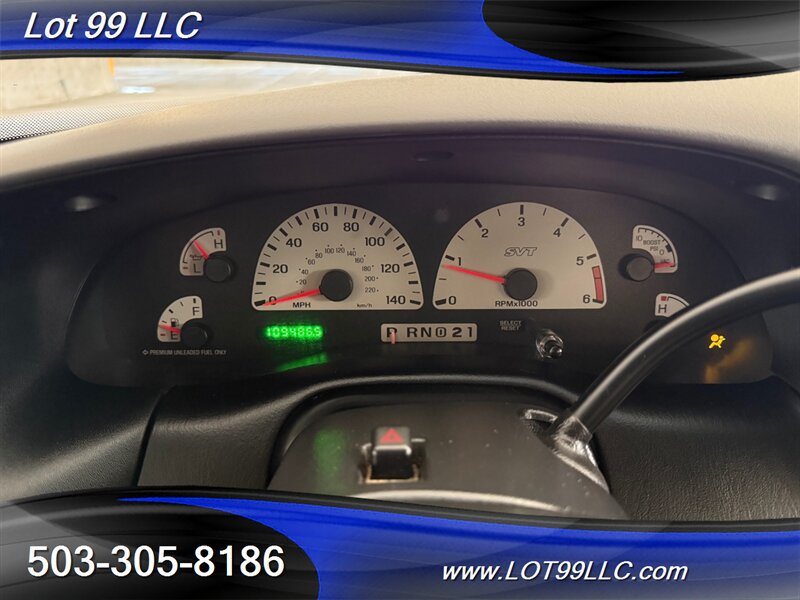 Used 2001 Ford F150 Lightning RWD image 12