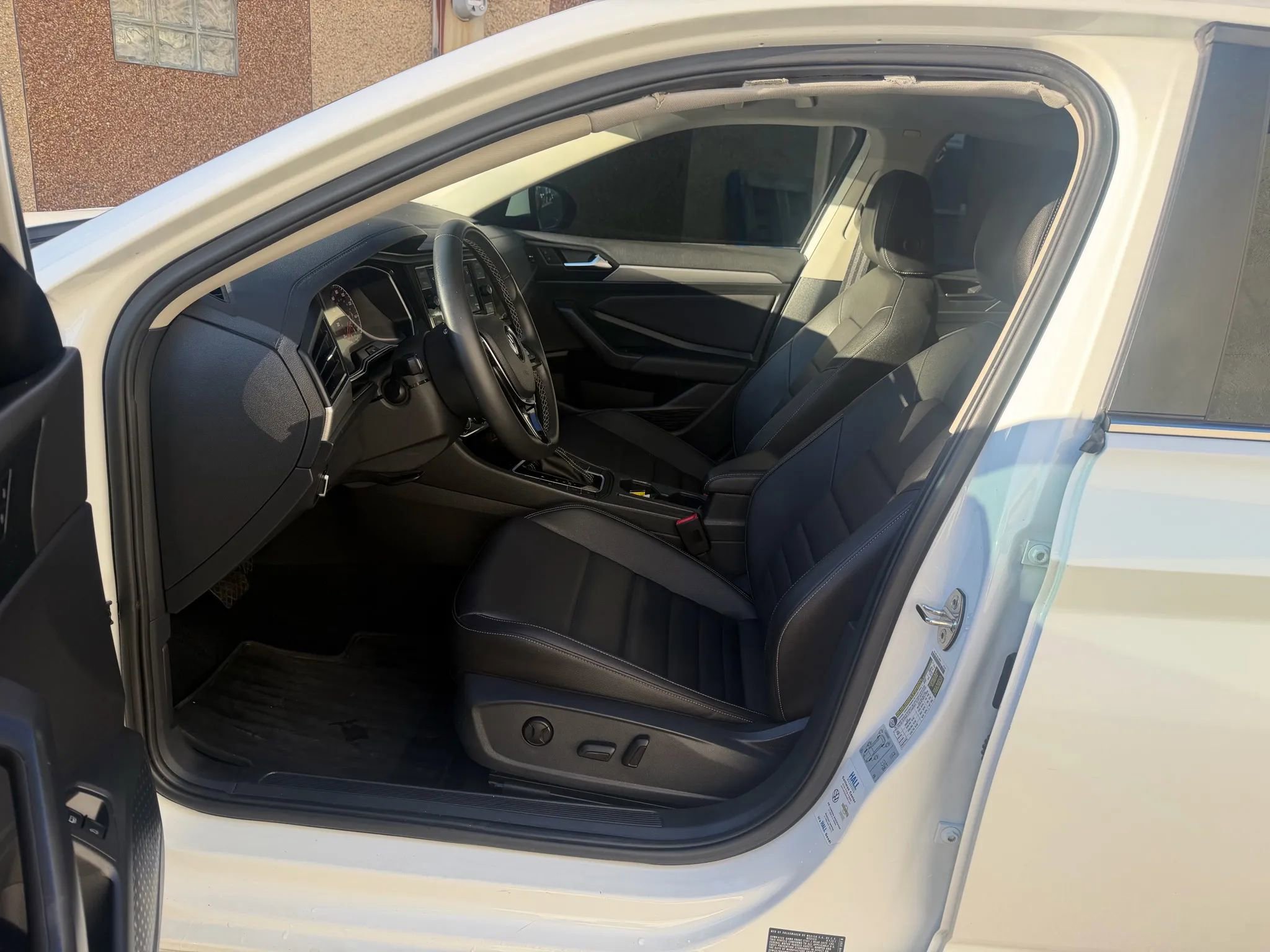 Used 2021 Volkswagen Jetta SE image 24