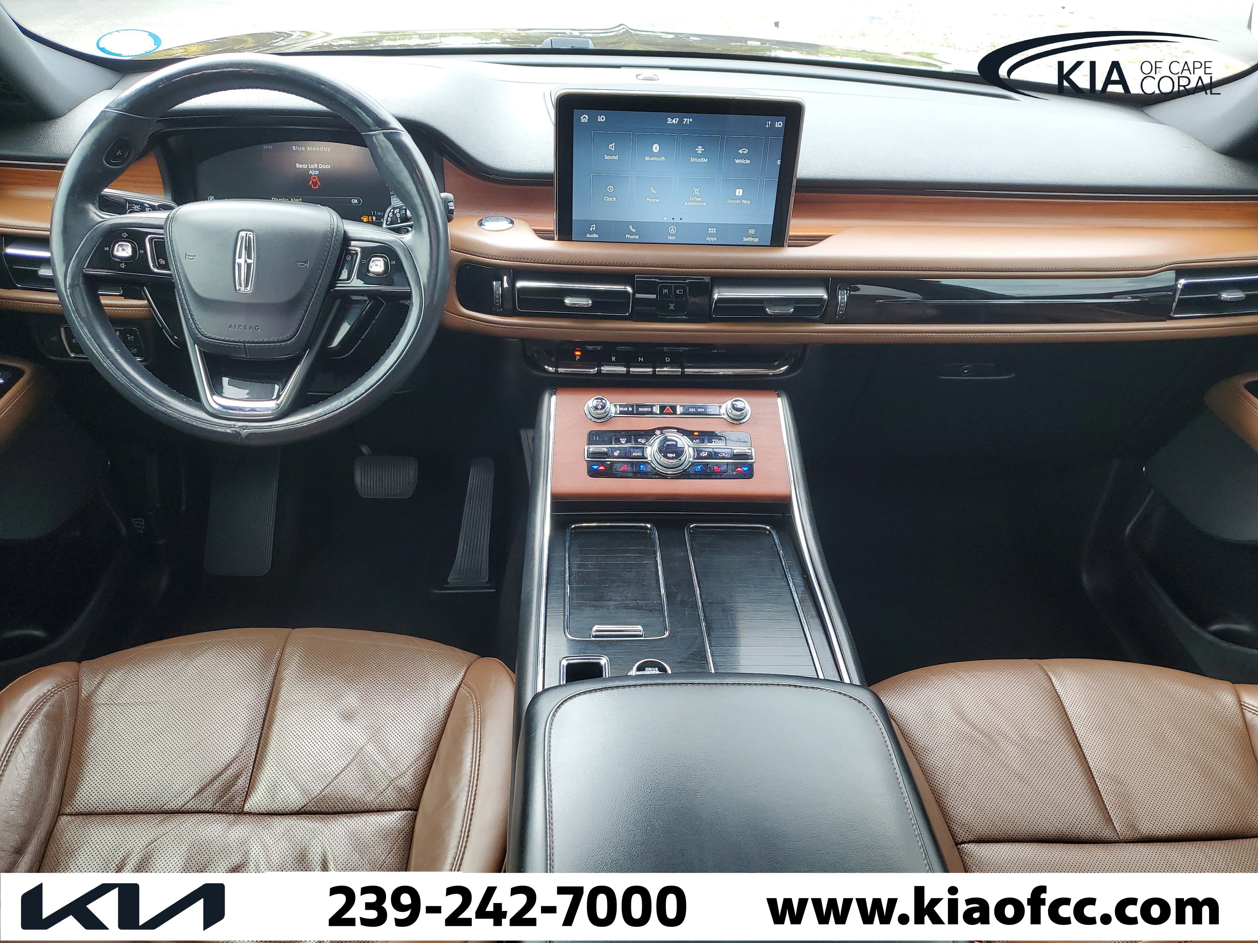 Used 2020 Lincoln Aviator Reserve w/ Elements Package Plus AWD/4WD image 15