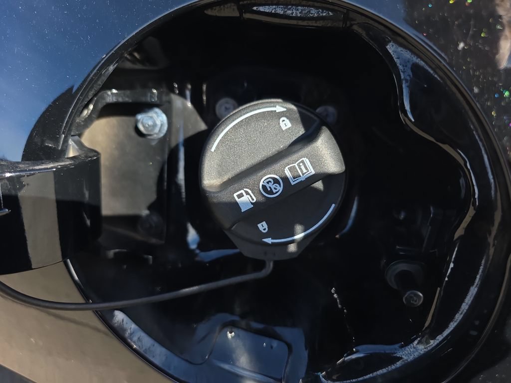 Used 2023 Hyundai Elantra Limited FWD image 14