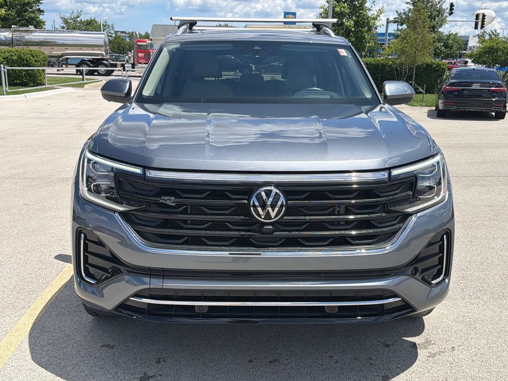Certified 2024 Volkswagen Atlas SEL Premium R-Line AWD/4WD image 2