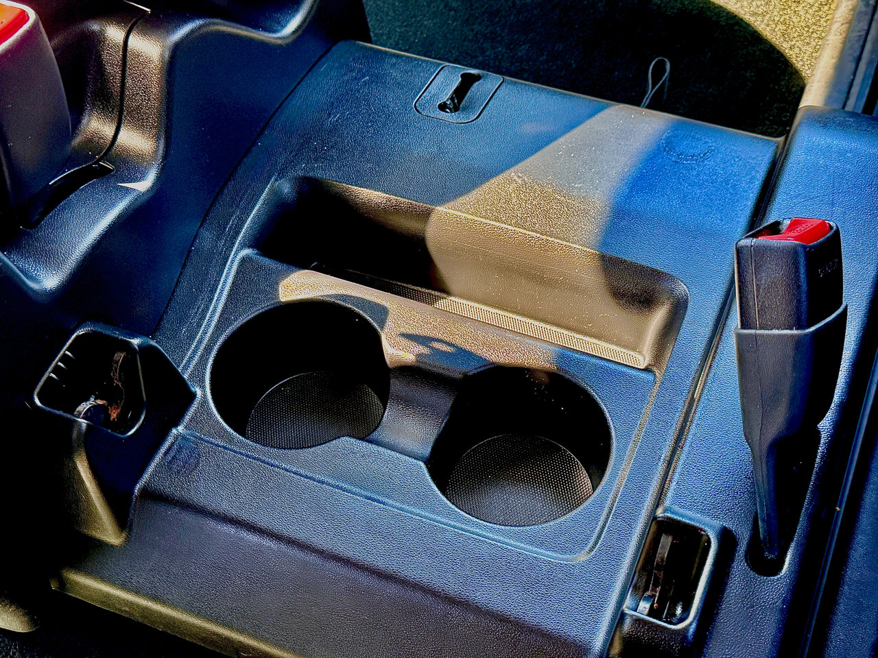 Used 2015 Toyota Sienna SE image 18