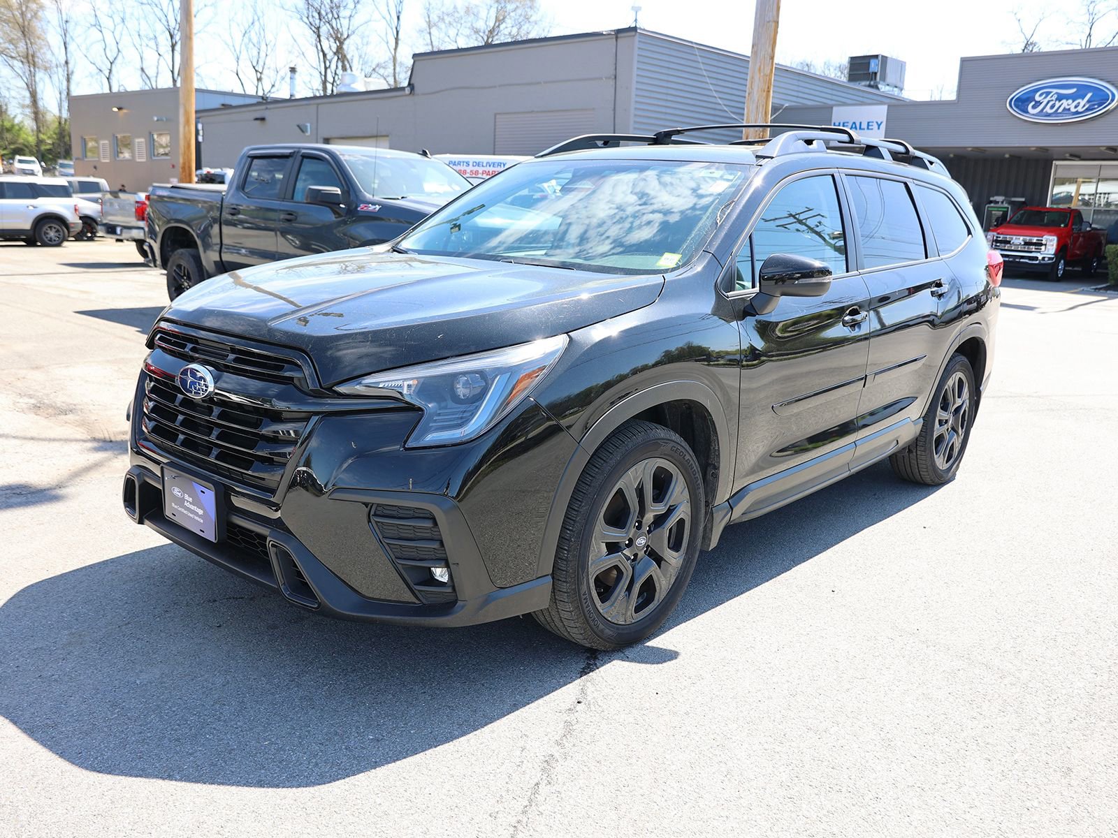 Used 2023 Subaru Ascent Onyx Edition AWD/4WD image 3