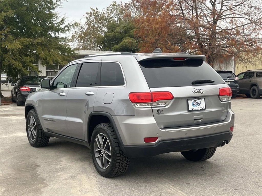 Used 2017 Jeep Grand Cherokee Limited image 3