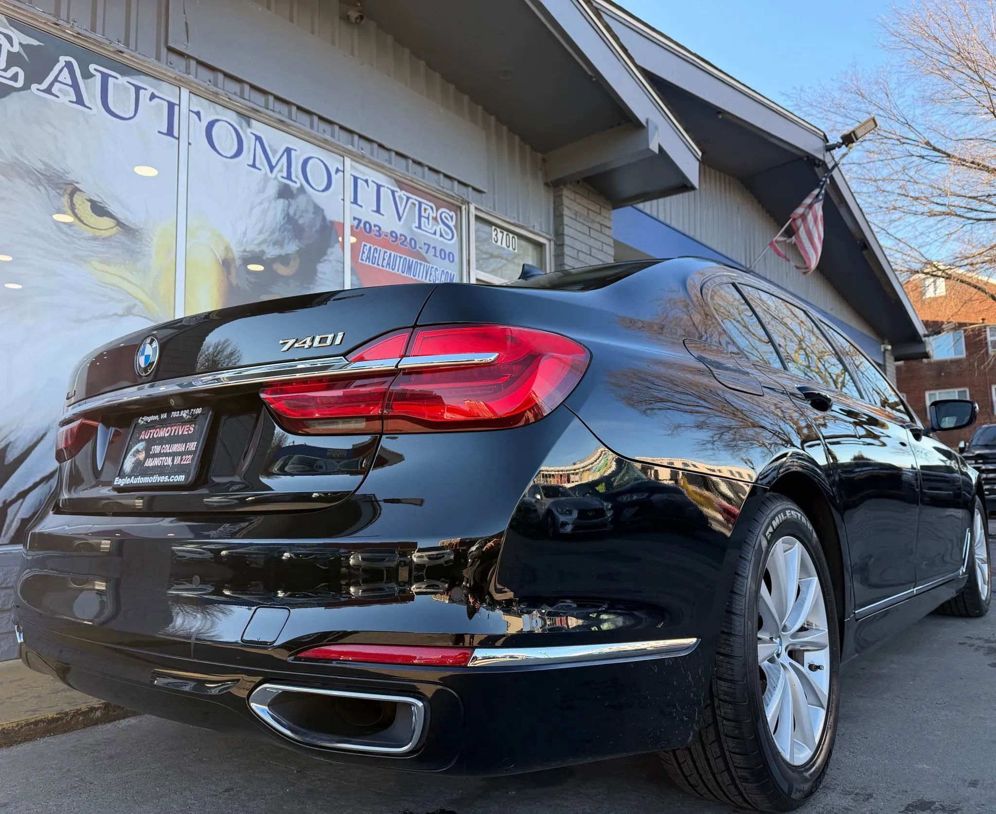 Used 2018 BMW 740i xDrive image 3