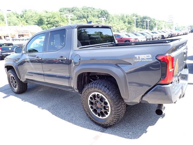 Used 2024 Toyota Tacoma TRD Off-Road AWD/4WD image 3